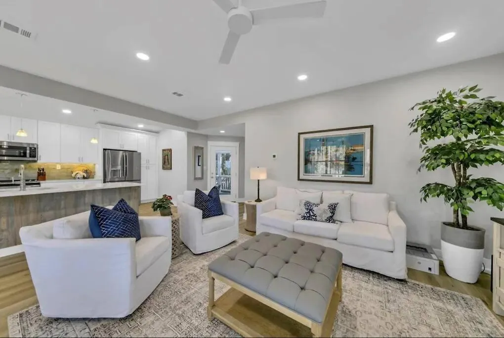 3 Bed 3 Bath Beach And Bay Escape - Free Golf Cart Destin Holiday home